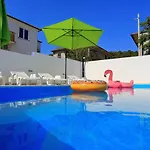 Apartament And Pool Nika Bibinje