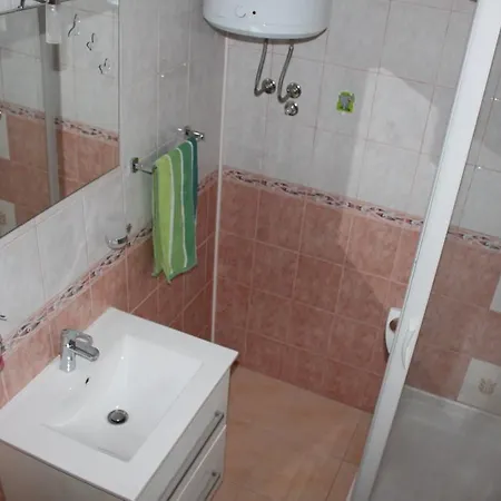 And Pool Nika Διαμέρισμα Bibinje