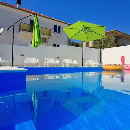 And Pool Nika Διαμέρισμα Bibinje